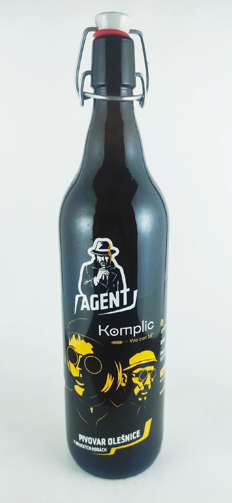 Agent Američan Weizen Komplic 12°